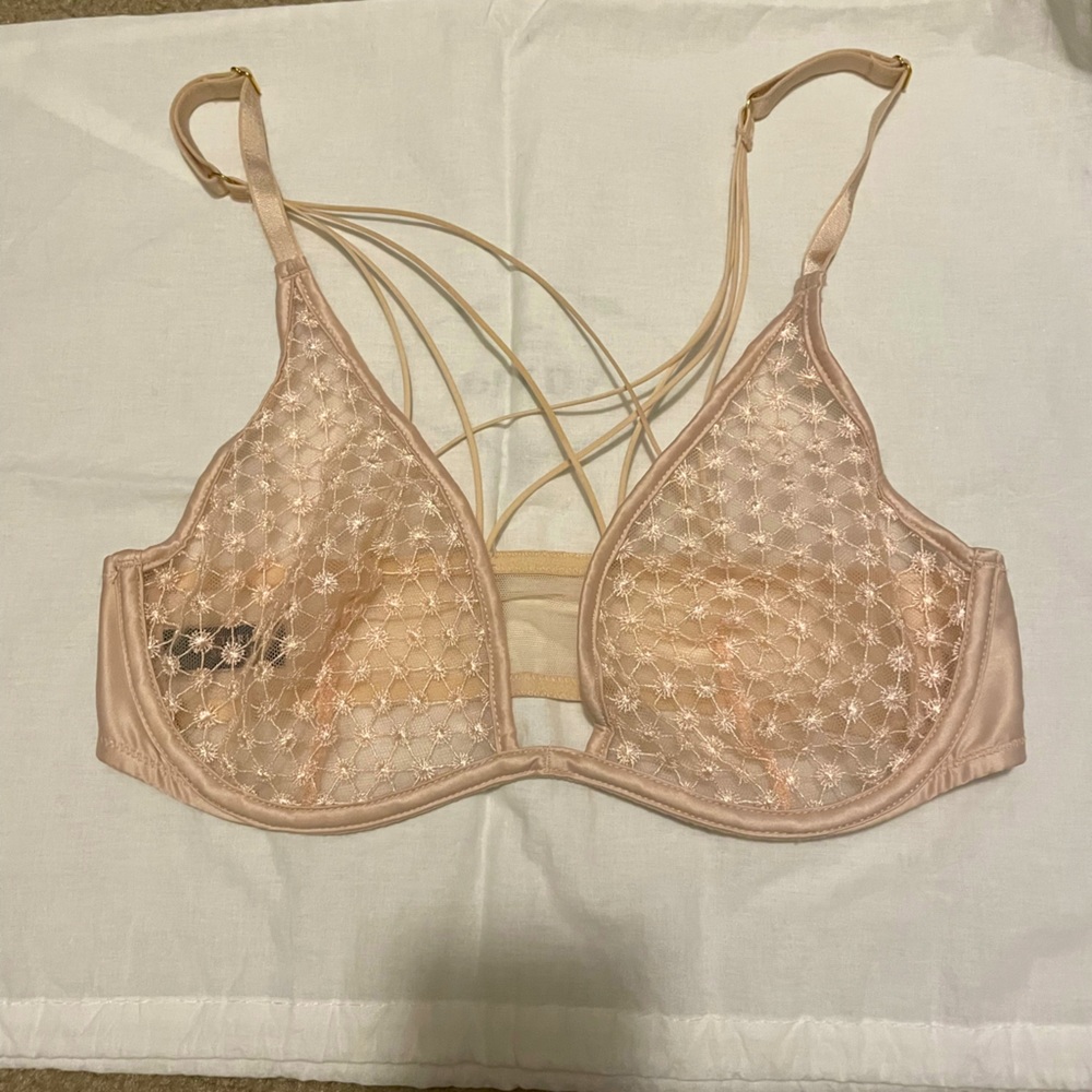 VS Bra